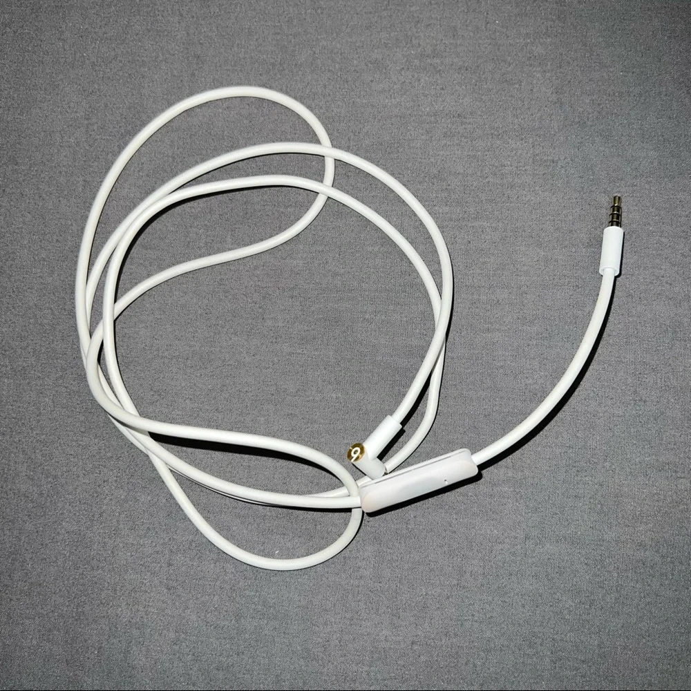 Beats studio3 headphones - Picture 7 of 15